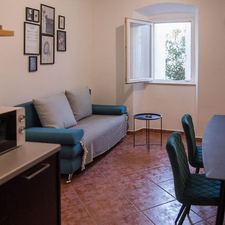 Apartmani Stones Sutivan I 외부 사진