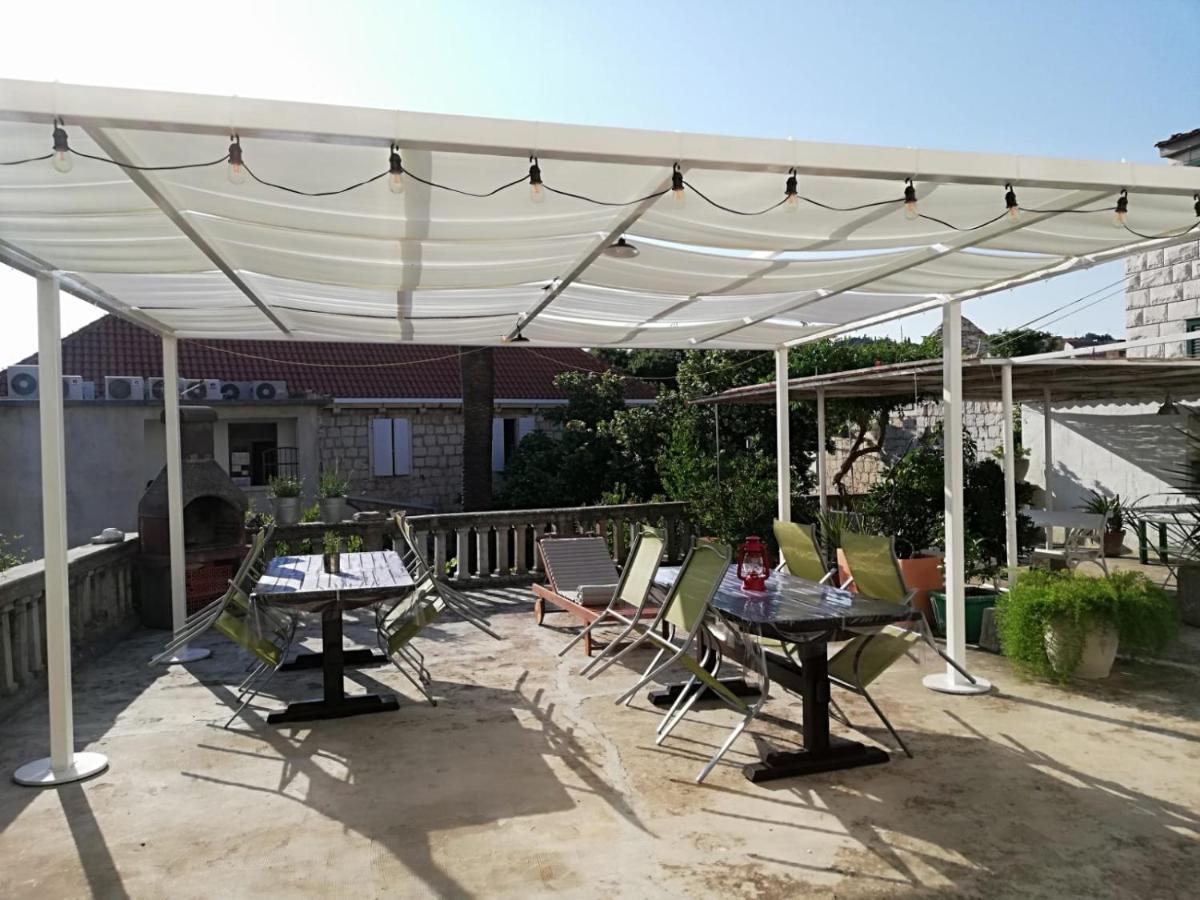 Apartmani Stones Sutivan I 외부 사진
